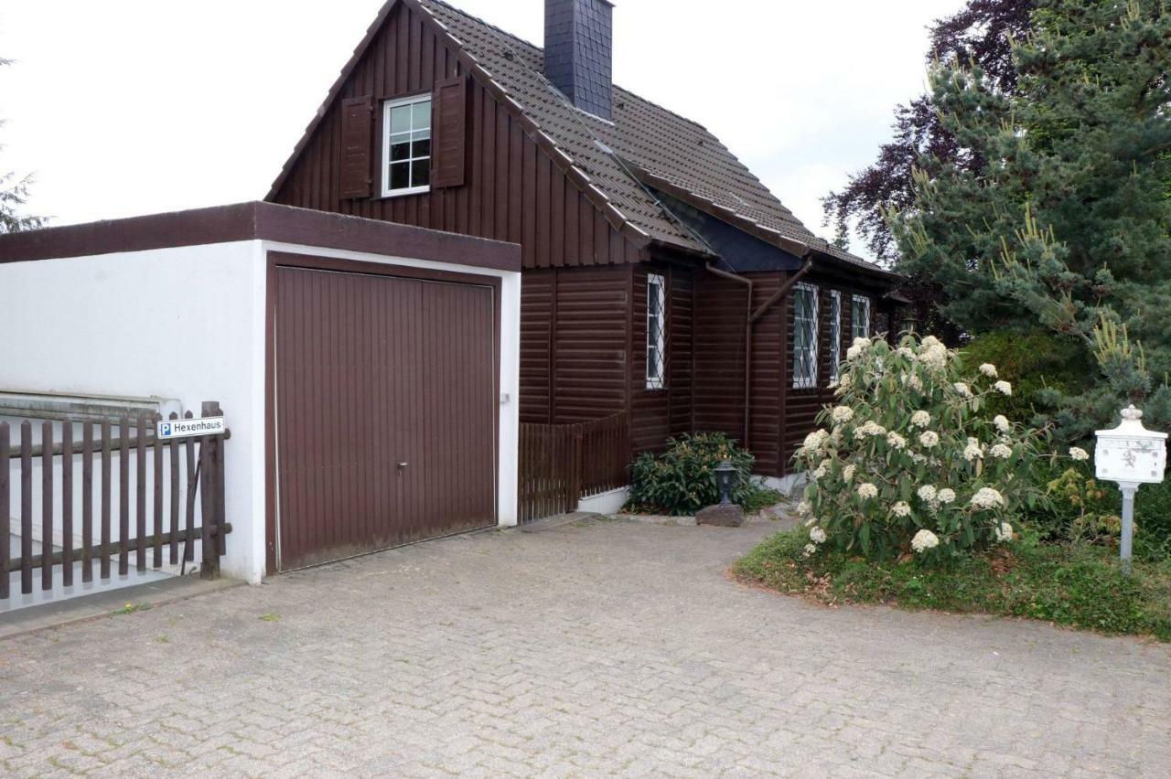 Hexenhaus Villa Neheim-Husten Luaran gambar