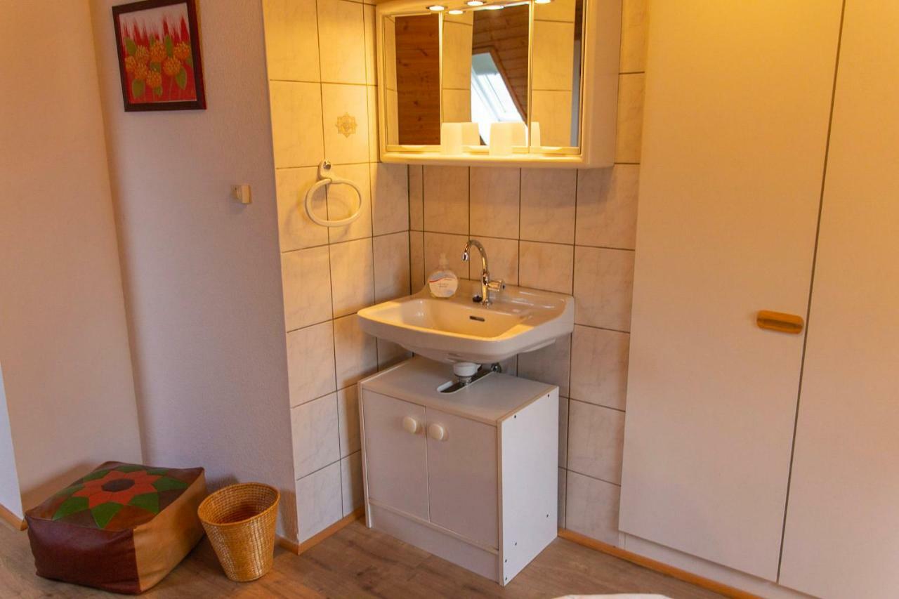 Hexenhaus Villa Neheim-Husten Luaran gambar